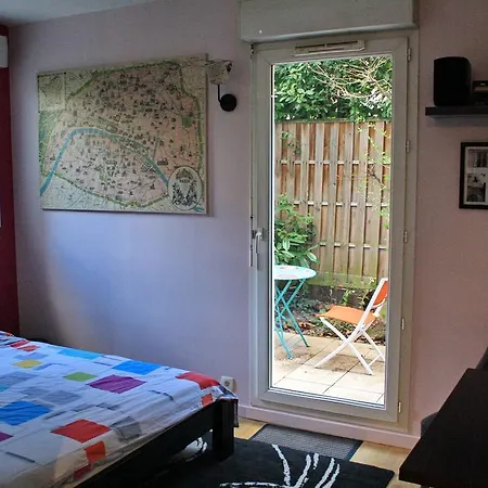 Studio Avec Terrasse Apartamento Asnières